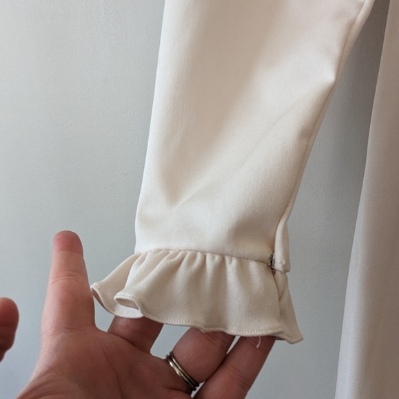 Vintage 70s Lorrie Deb Prairie Ruffle Wedding Gown - Picture 11 of 16